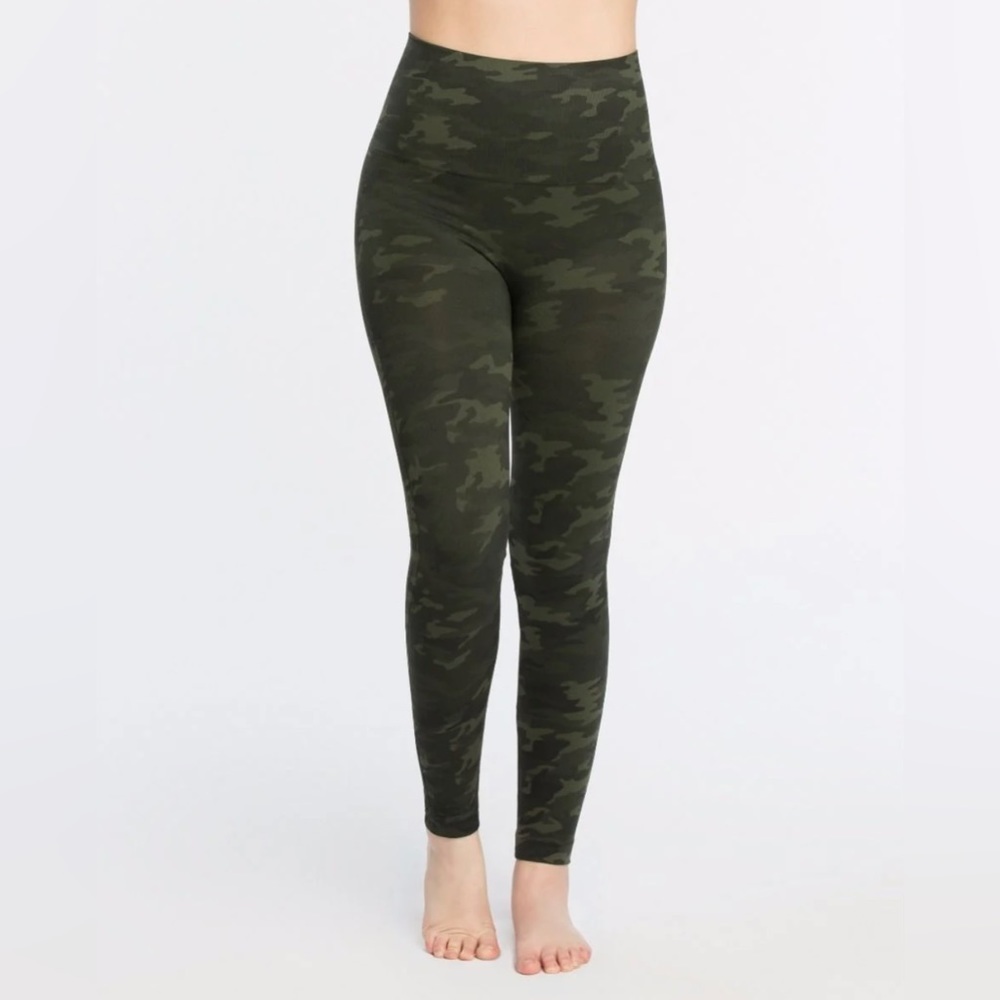 Spanx Look At Me Now Seamless Camo Leggings Size 1X